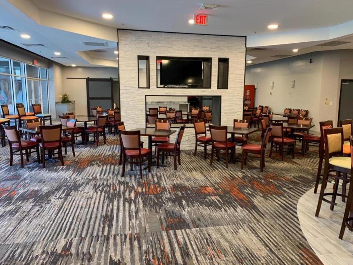 Ramada By Wyndham Gainesville Exterior foto