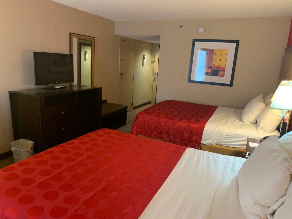 Ramada By Wyndham Gainesville Exterior foto